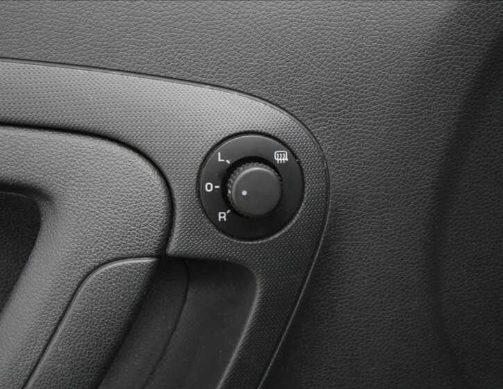 Škoda Roomster 16