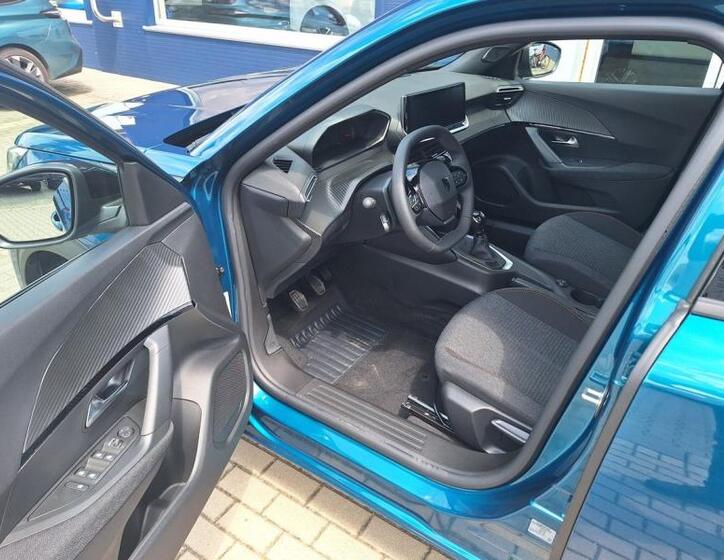 Peugeot 2008 9