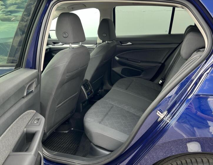 Volkswagen Golf 13