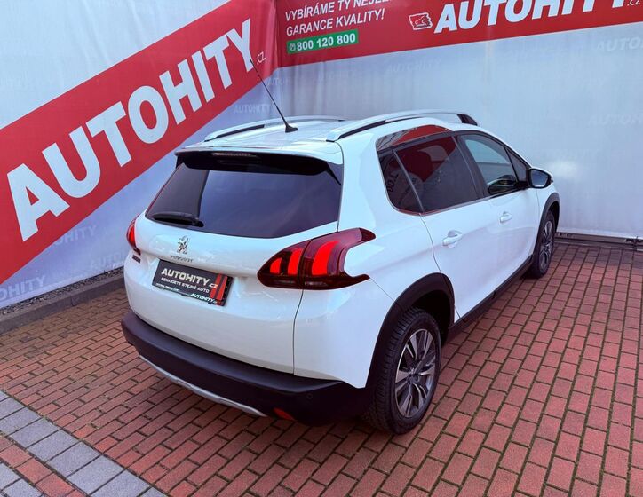 Peugeot 2008 7