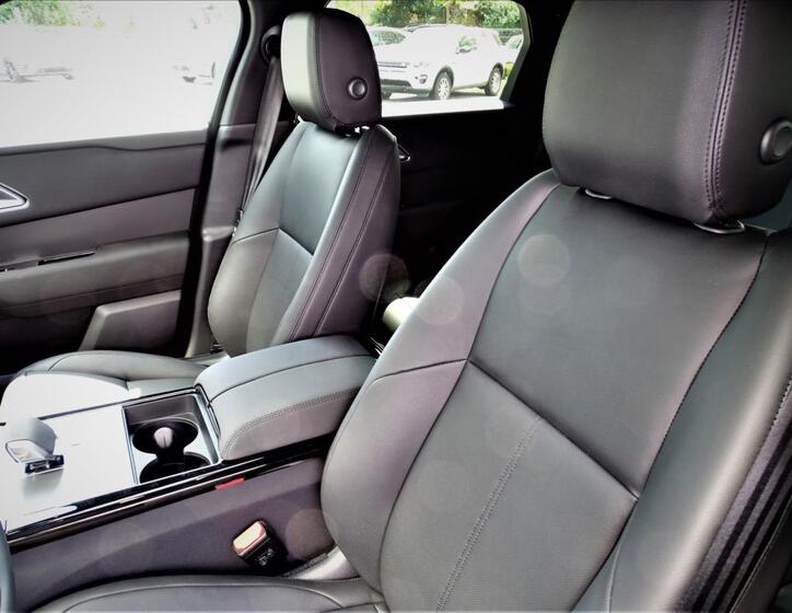 Land Rover Range Rover Velar 10