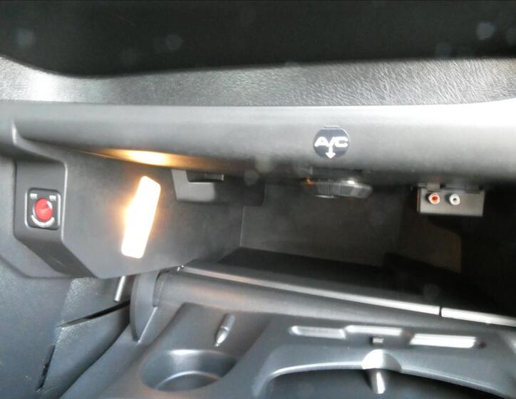 Peugeot 207 31