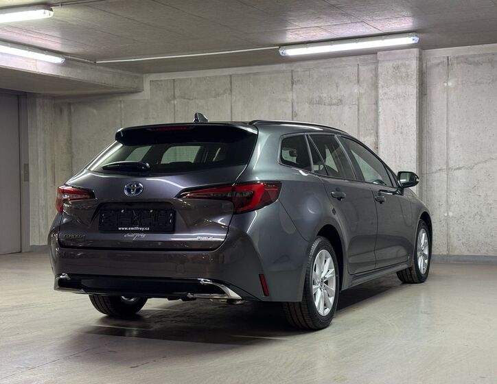Toyota Corolla 5
