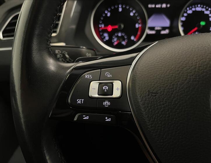 Volkswagen Tiguan 18