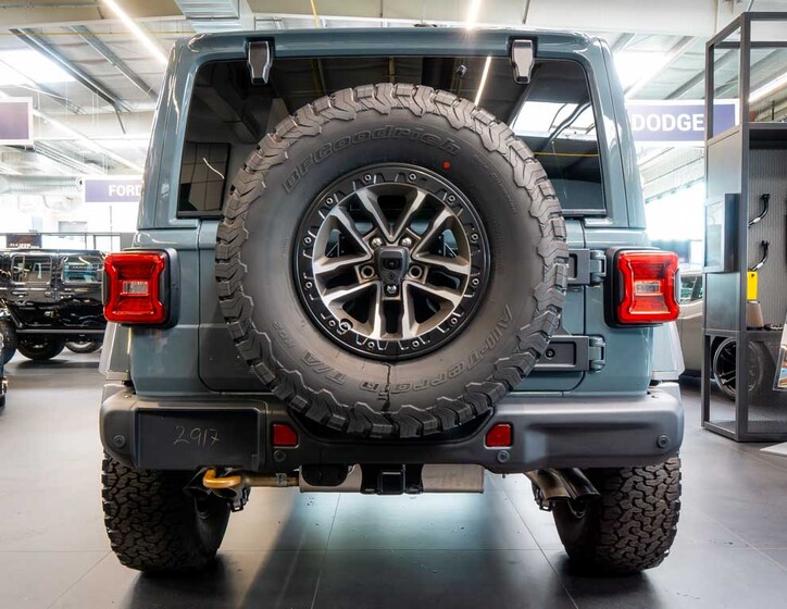 Jeep Wrangler 4