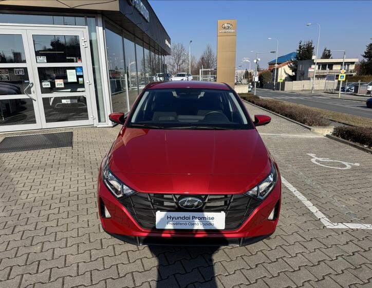 Hyundai i20 8