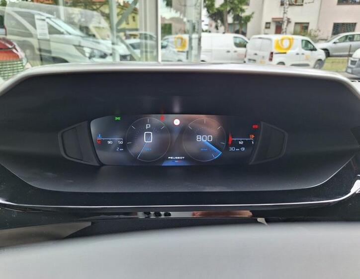 Peugeot 408 15