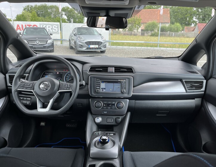 Nissan Leaf 18