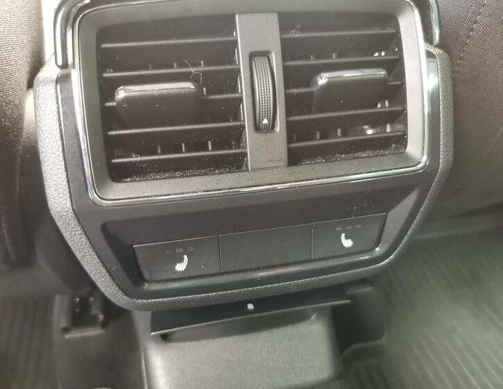 Škoda Karoq 23