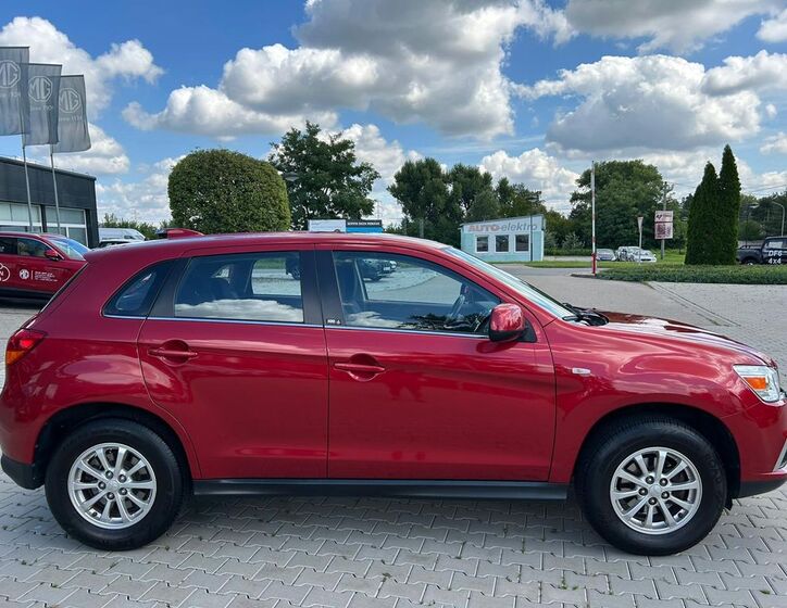Mitsubishi ASX 16