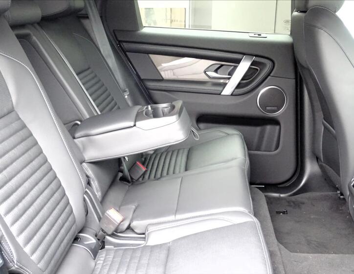 Land Rover Discovery Sport 32