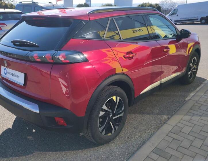 Peugeot 2008 3