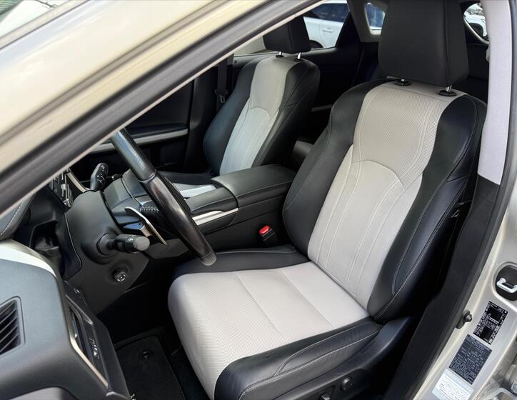 Lexus RX 450h 9