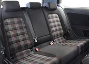 Volkswagen Golf 13