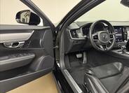 Volvo V90 27