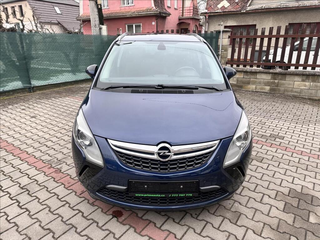 Opel Zafira 10