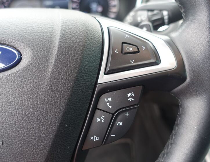 Ford Mondeo 24