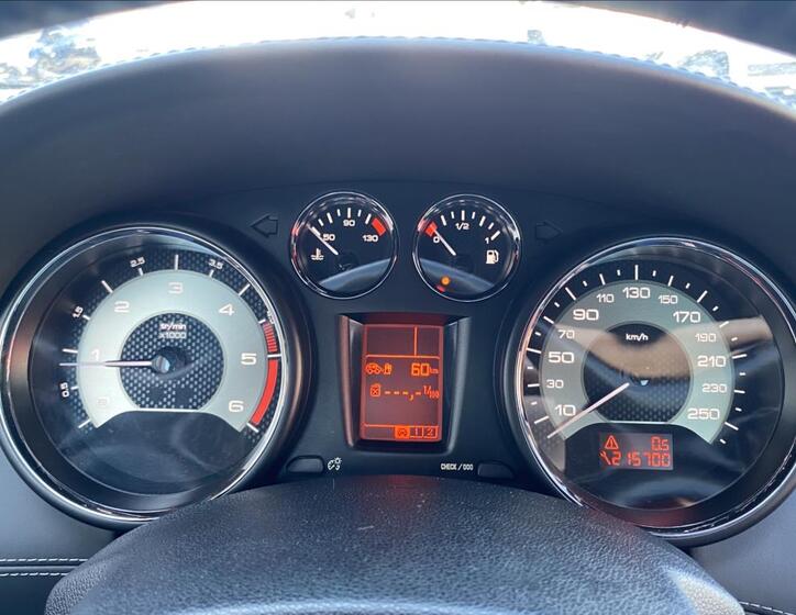 Peugeot RCZ 18