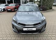 KIA XCeed 10