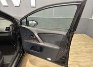 Toyota Avensis 15
