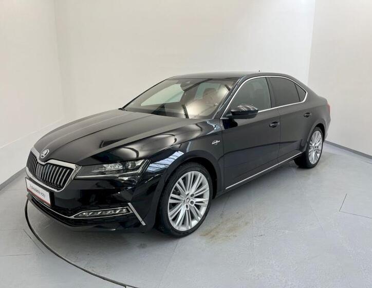Škoda Superb 1