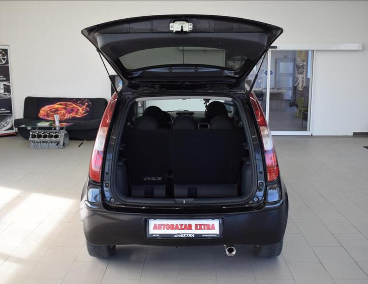 Mitsubishi Colt 12