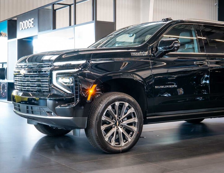 Chevrolet Suburban 16