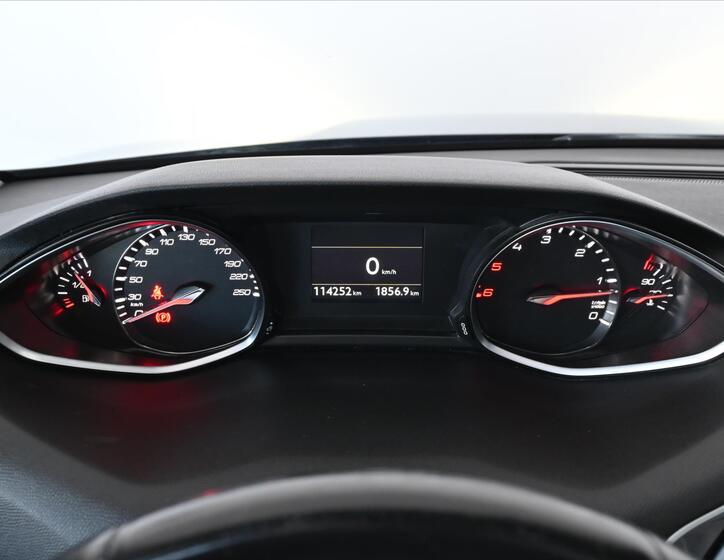 Peugeot 308 13