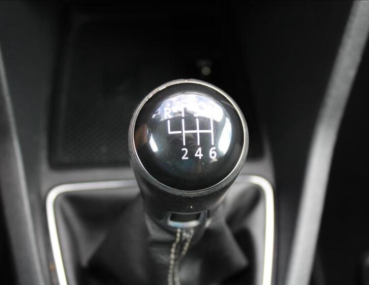 Volkswagen Caddy 19