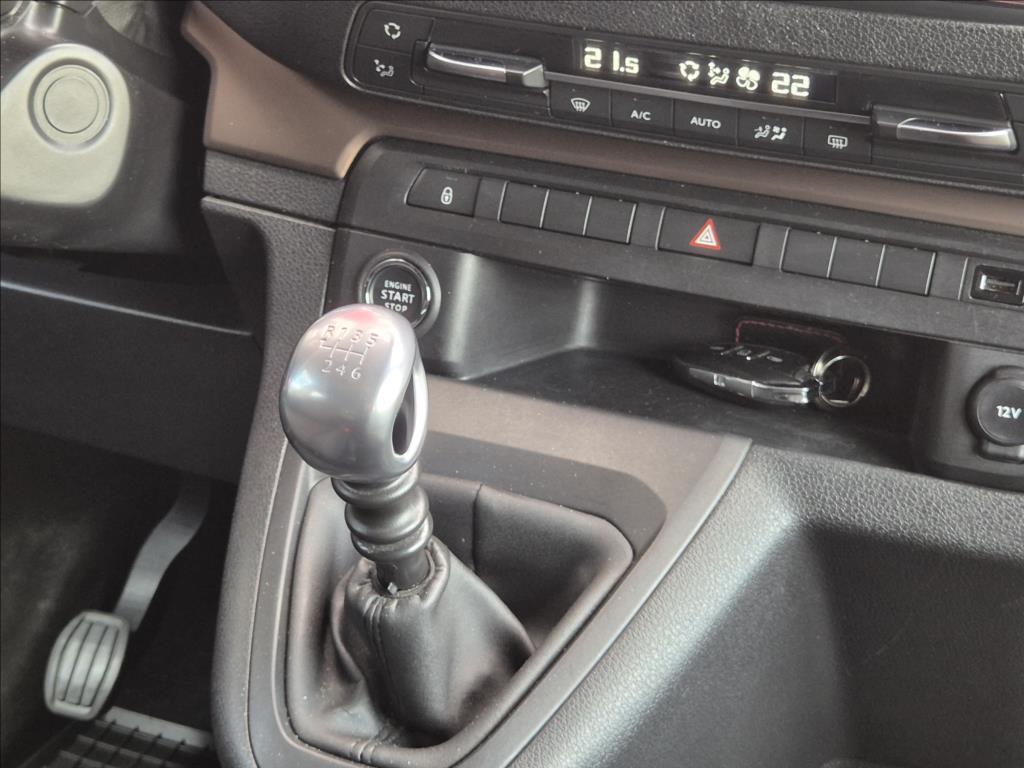 Toyota ProAce 18