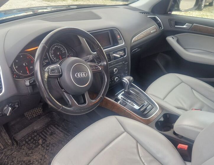 Audi Q5 8