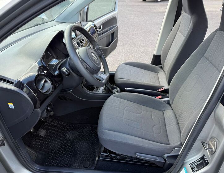 Volkswagen up! 7