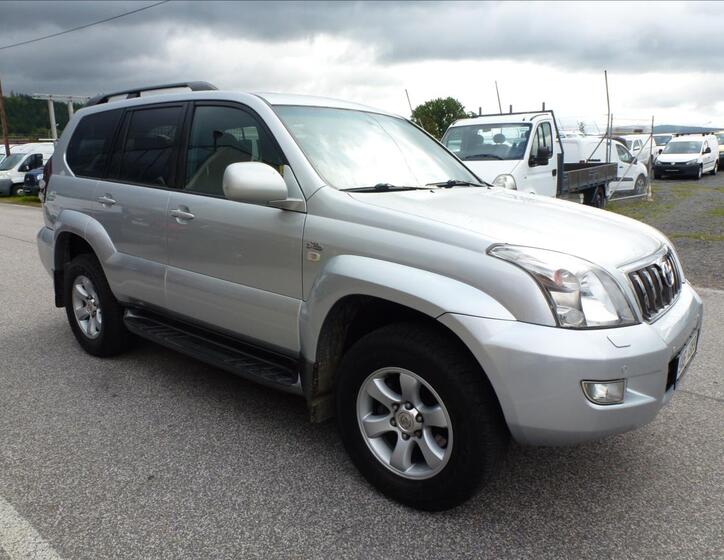 Toyota Land Cruiser 6