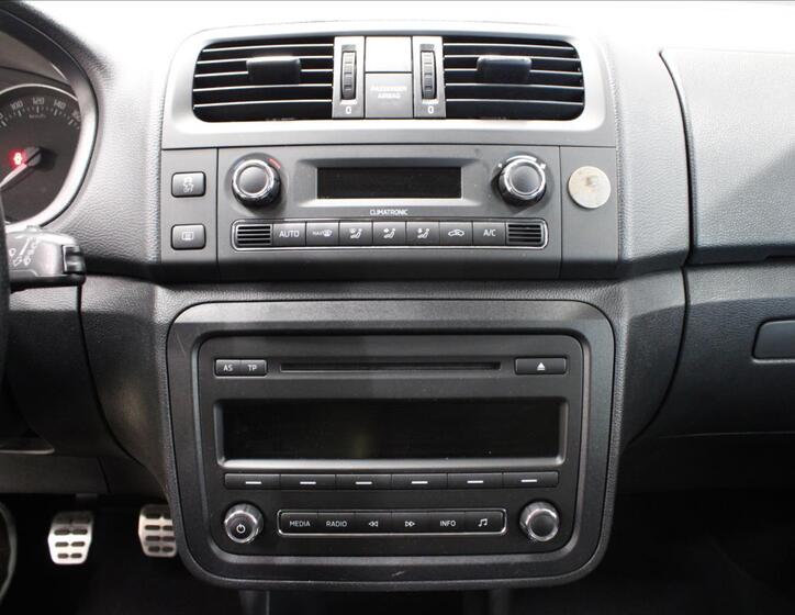 Škoda Roomster 22
