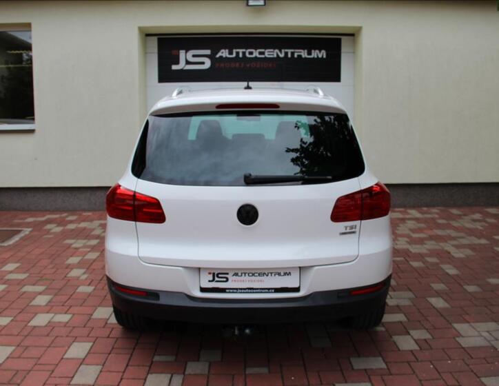 Volkswagen Tiguan 8
