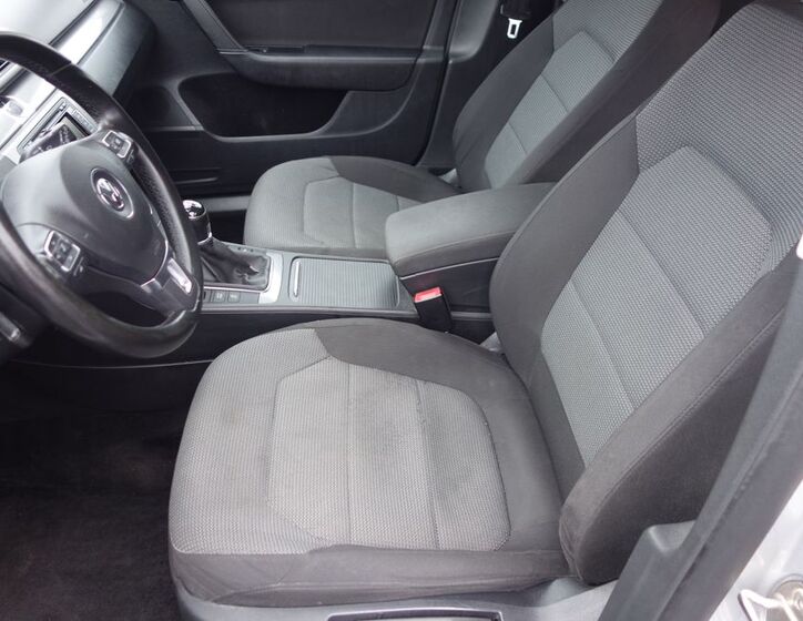 Volkswagen Passat 16