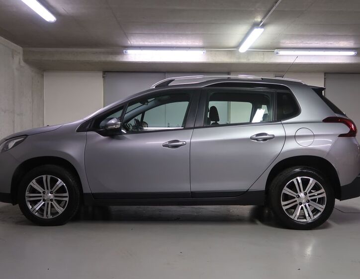 Peugeot 2008 8