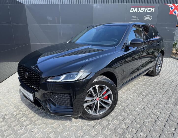 Jaguar F-Pace 1