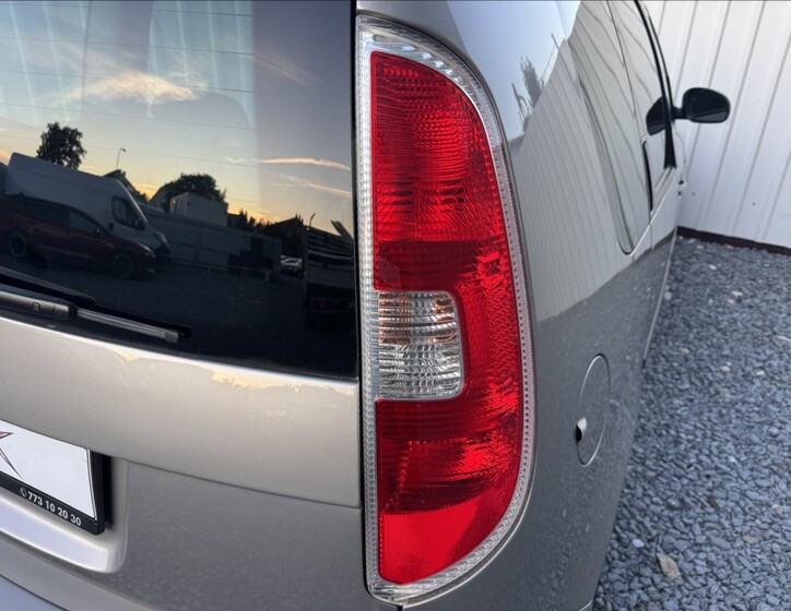 Škoda Roomster 16