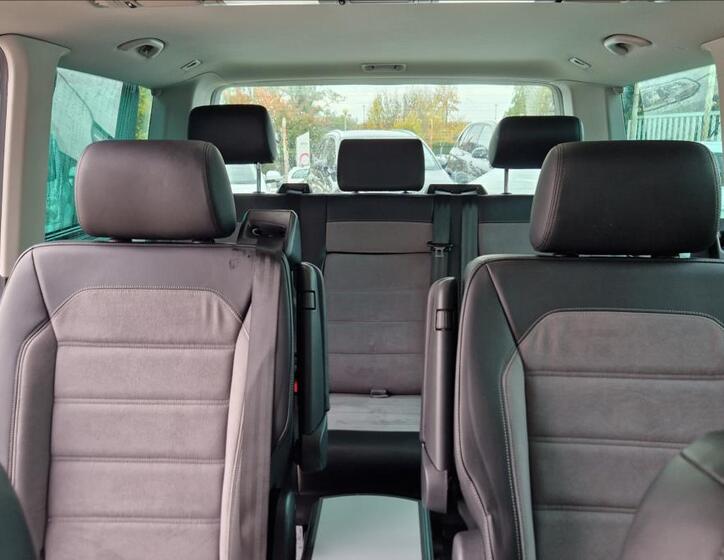 Volkswagen Multivan 13