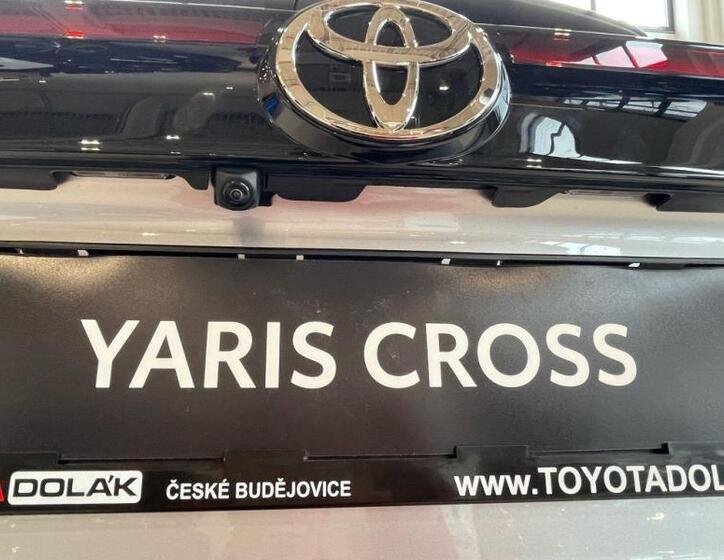 Toyota Yaris Cross 10