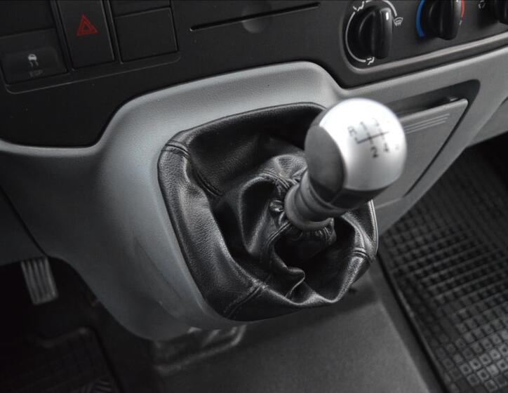 Ford Transit 17