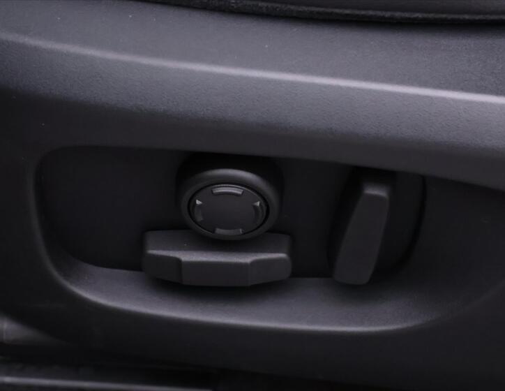 Land Rover Discovery Sport 16