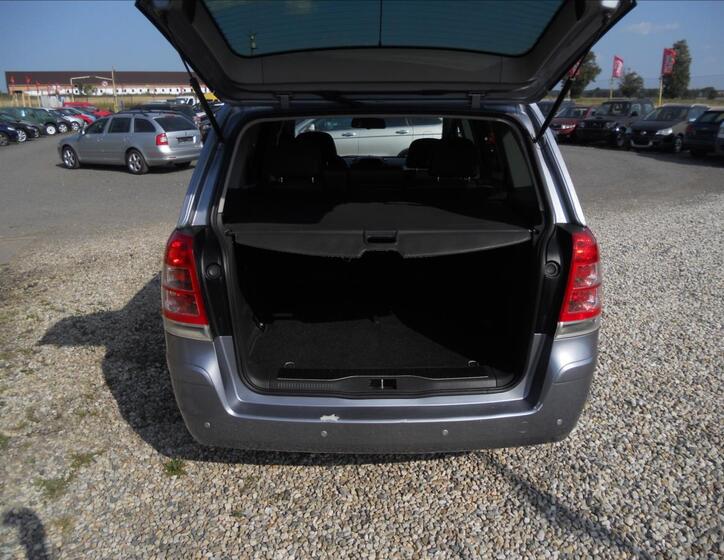 Opel Zafira 18