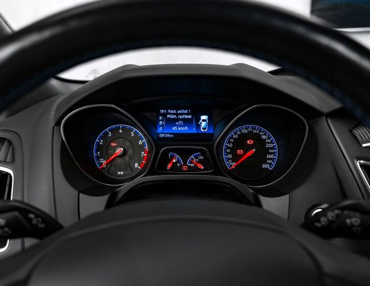 Ford Focus 24