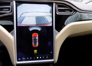 Tesla Model S 36