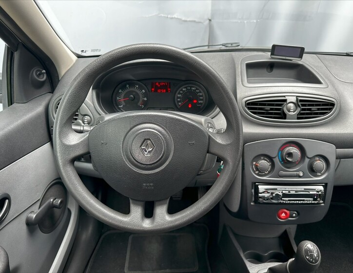 Renault Clio 17