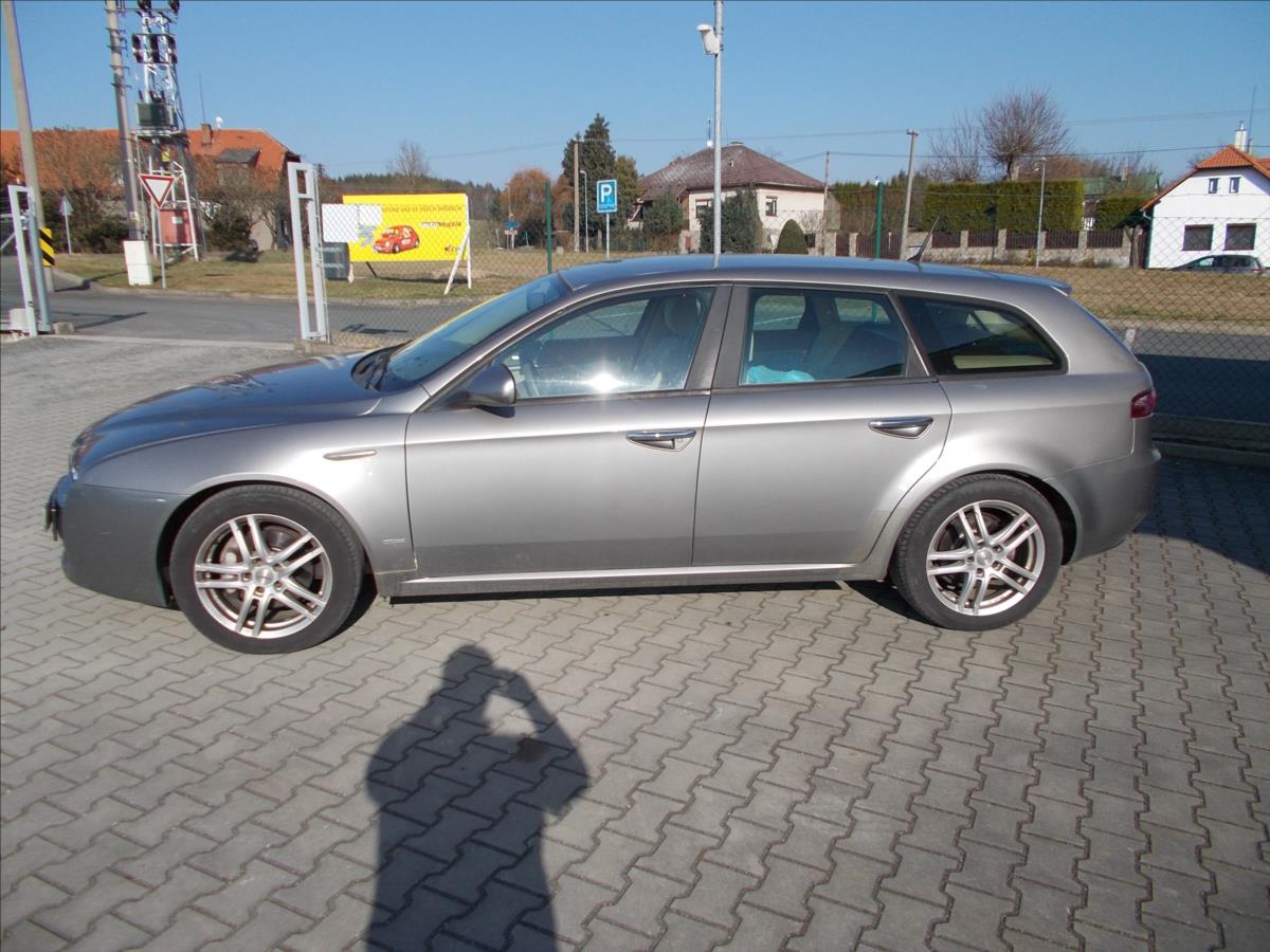 Alfa Romeo 159