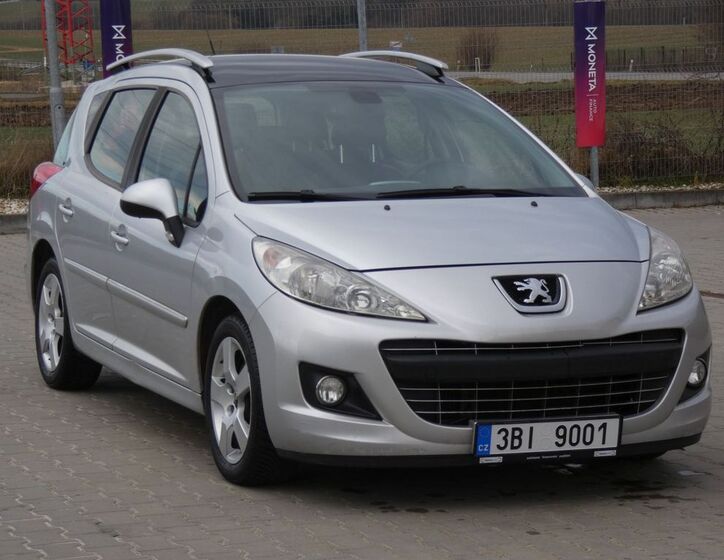 Peugeot 207 15
