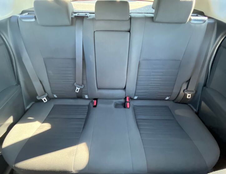 Toyota Auris 7